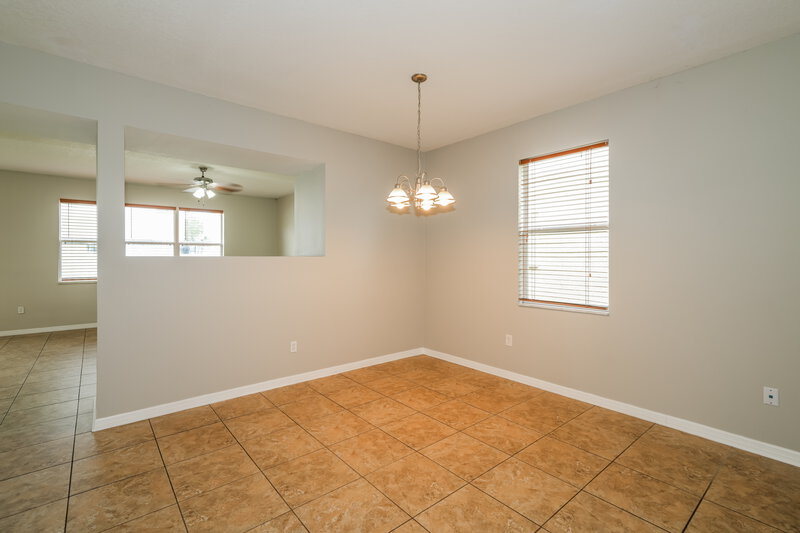 2,195/Mo, 9322 Zincoe Ln Land O' Lakes, FL 34638 Dining Room View