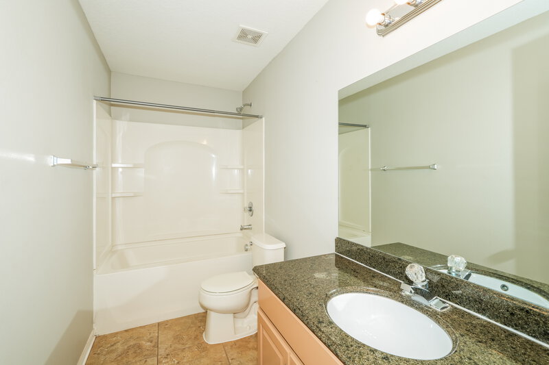 2,195/Mo, 9322 Zincoe Ln Land O' Lakes, FL 34638 Bathroom View