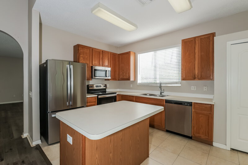 2,175/Mo, 22842 Marsh Wren Dr Land O' Lakes, FL 34639 Kitchen View