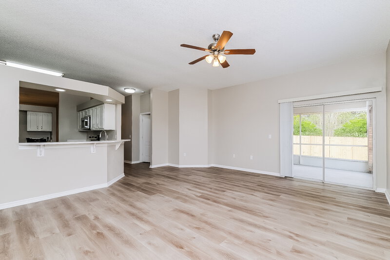4,120/Mo, 807 Greenbelt Cir Brandon, FL 33510 Living Room View