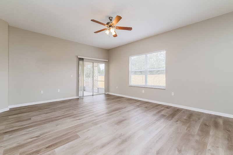 4,120/Mo, 807 Greenbelt Cir Brandon, FL 33510 Living Room View 3