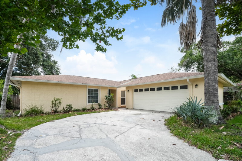 2,430/Mo, 15709 Squirrel Tree Pl Tampa, FL 33624 External View