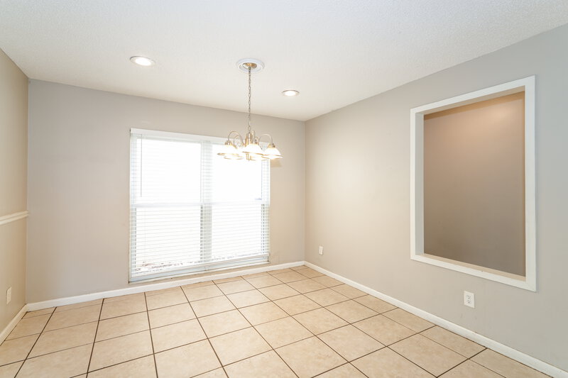2,430/Mo, 15709 Squirrel Tree Pl Tampa, FL 33624 Dining Room View