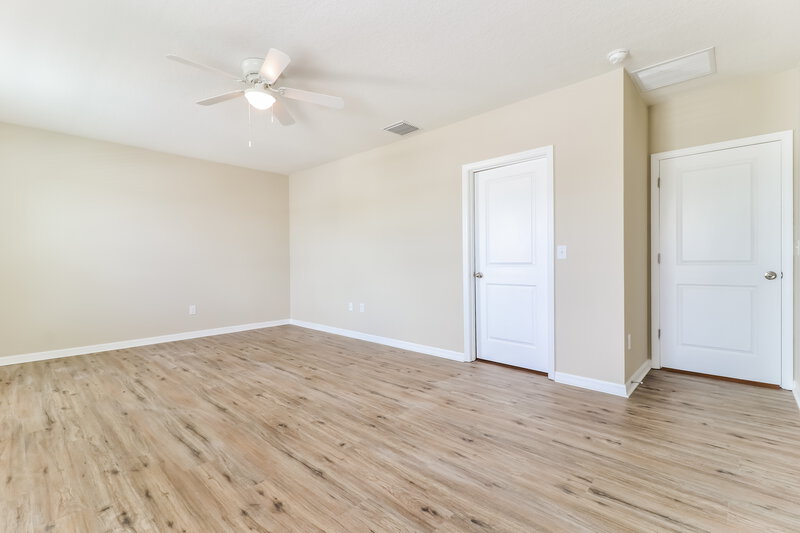3,305/Mo, 9274 Watolla Dr Thonotosassa, FL 33592 Main Bedroom View
