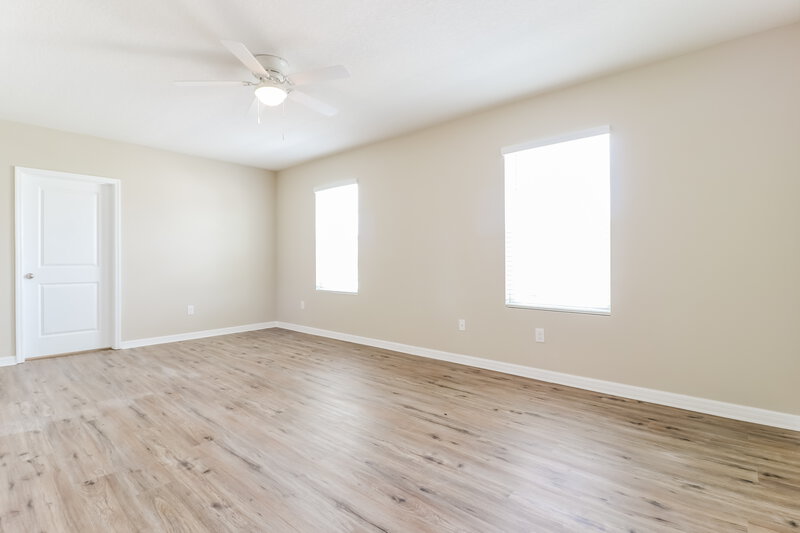 3,305/Mo, 9274 Watolla Dr Thonotosassa, FL 33592 Main Bedroom View 2