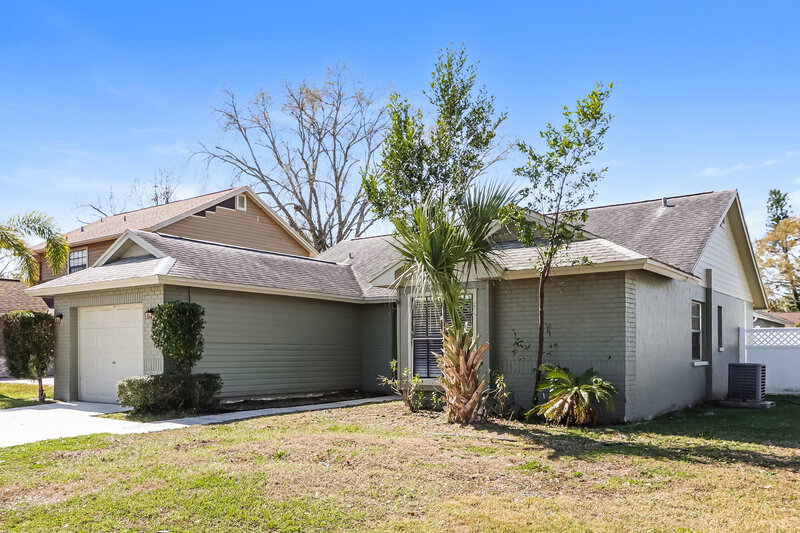 2,350/Mo, 12722 Trowbridge Ln Tampa, FL 33624 Front View