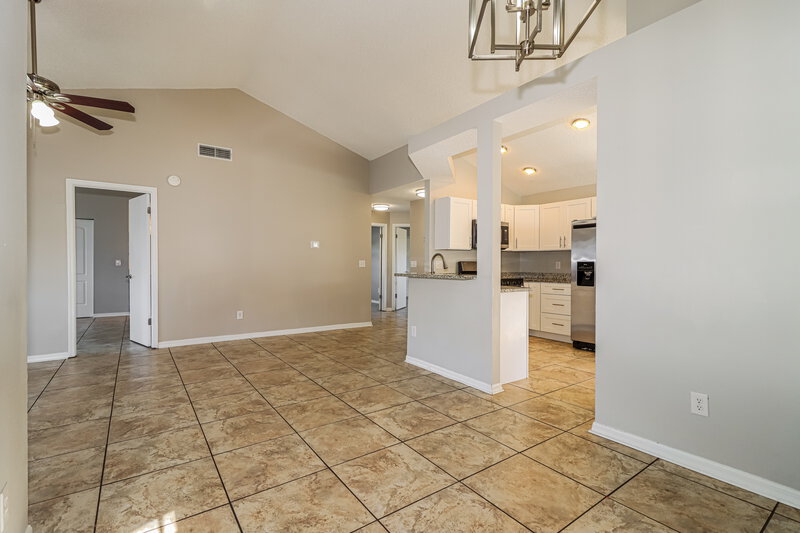 2,350/Mo, 12722 Trowbridge Ln Tampa, FL 33624 Dining Room View 2