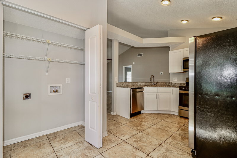 2,350/Mo, 12722 Trowbridge Ln Tampa, FL 33624 Breakfast Nook View