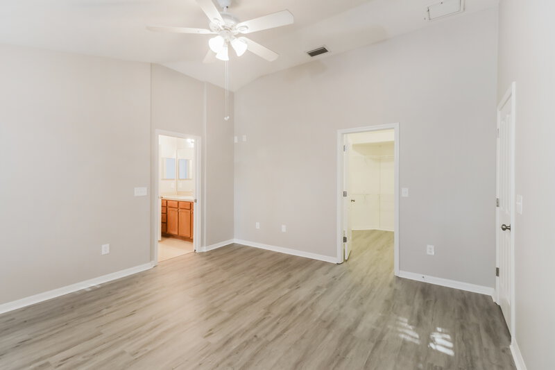 2,465/Mo, 3938 Beaumont Loop Spring Hill, FL 34609 Main Bedroom View