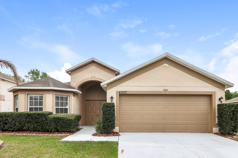 3,520/Mo, 4307 Reynolds Oaks Pl Plant City, FL 33563 External View