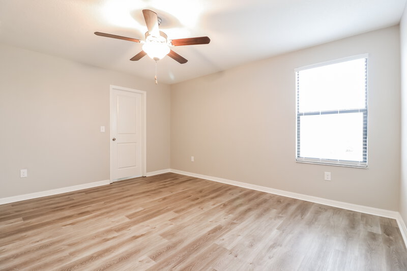 2,565/Mo, 14208 Covert Green Pl Riverview, FL 33579 Main Bedroom View