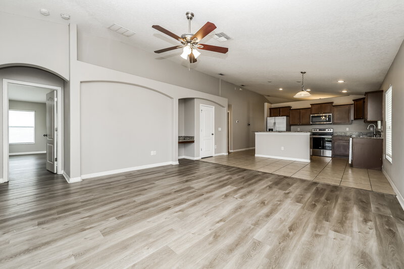 2,355/Mo, 509 Vista Ridge Dr Ruskin, FL 33570 Family Room View