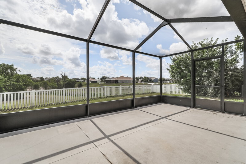 2,355/Mo, 509 Vista Ridge Dr Ruskin, FL 33570 Sun Room View