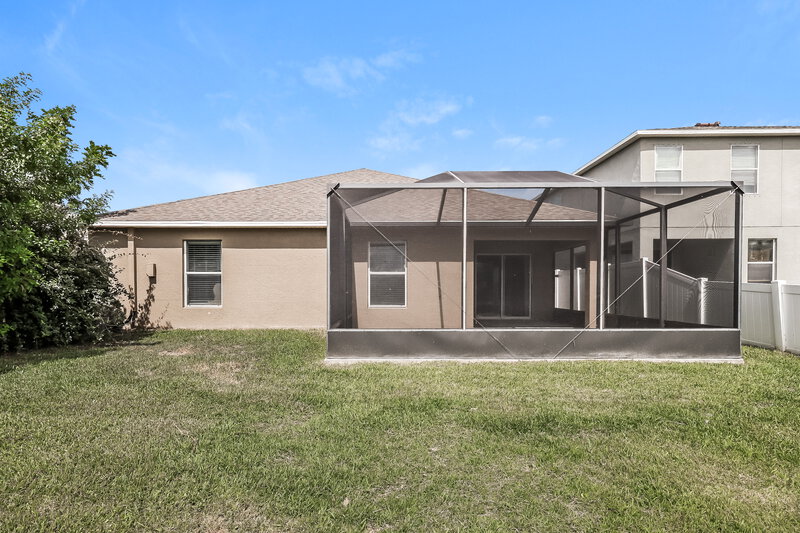 2,355/Mo, 509 Vista Ridge Dr Ruskin, FL 33570 Rear View