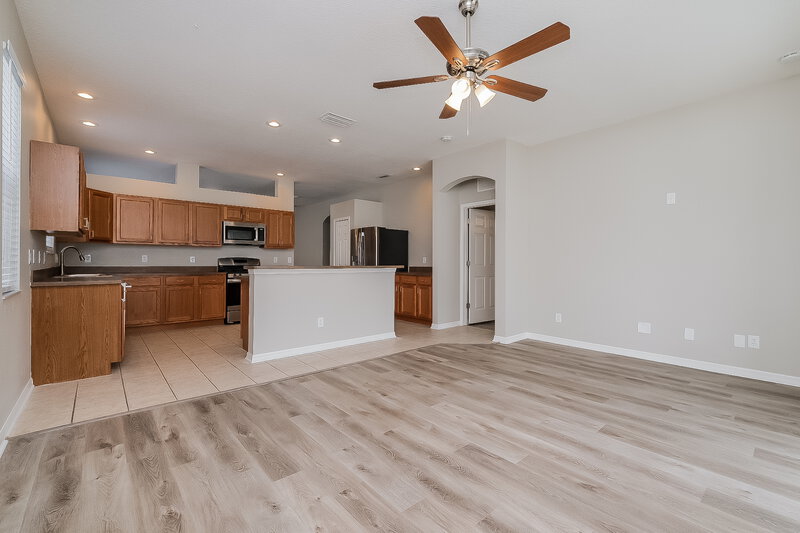 2,595/Mo, 13036 Terrace Springs Dr Temple Terrace, FL 33637 Living Room View