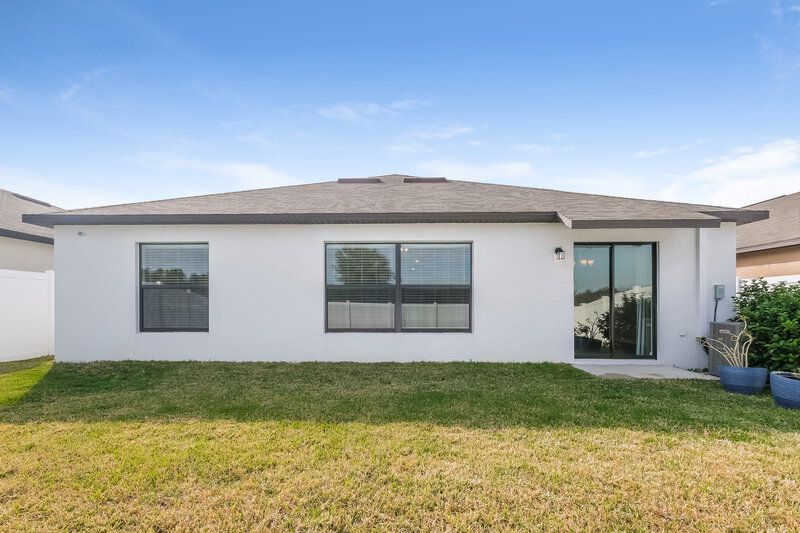 2,435/Mo, 11220 Leland Groves Dr Riverview, FL 33579 Rear View