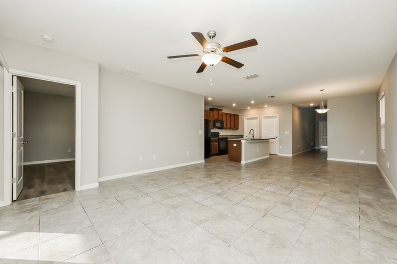 2,465/Mo, 15425 Broad Brush Dr Ruskin, FL 33573 Living Room View