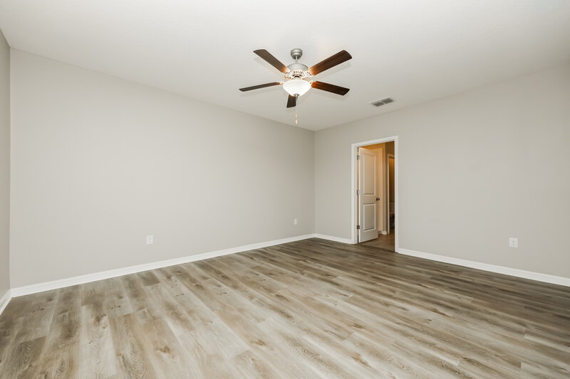 2,465/Mo, 15425 Broad Brush Dr Ruskin, FL 33573 Main Bedroom View