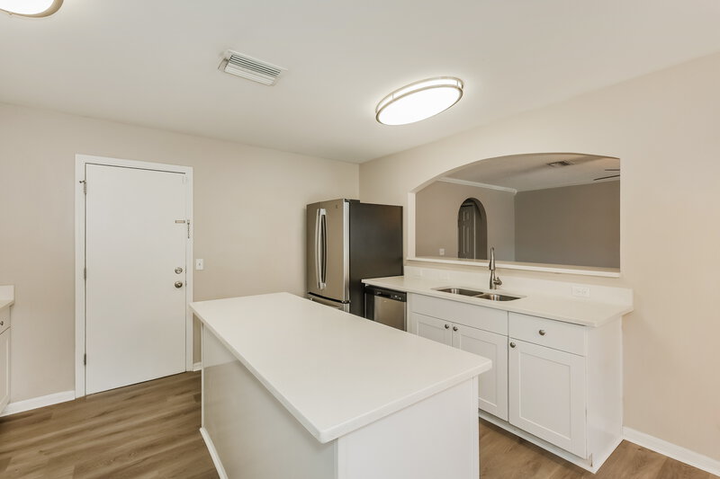 2,335/Mo, 30200 Double Dr Wesley Chapel, FL 33545 Kitchen View 2