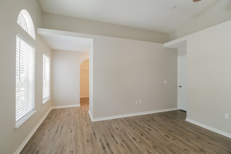 2,535/Mo, 30200 Double Dr Wesley Chapel, FL 33545 Main Bedroom View 4