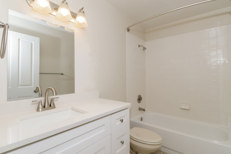 2,235/Mo, 1803 Kettler Dr Lutz, FL 33559 Bathroom View