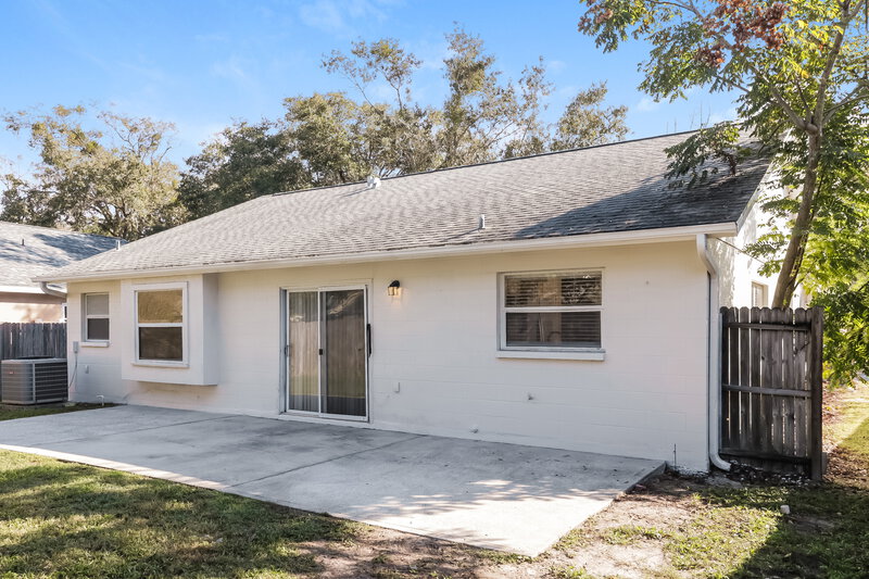 2,235/Mo, 1803 Kettler Dr Lutz, FL 33559 Rear View