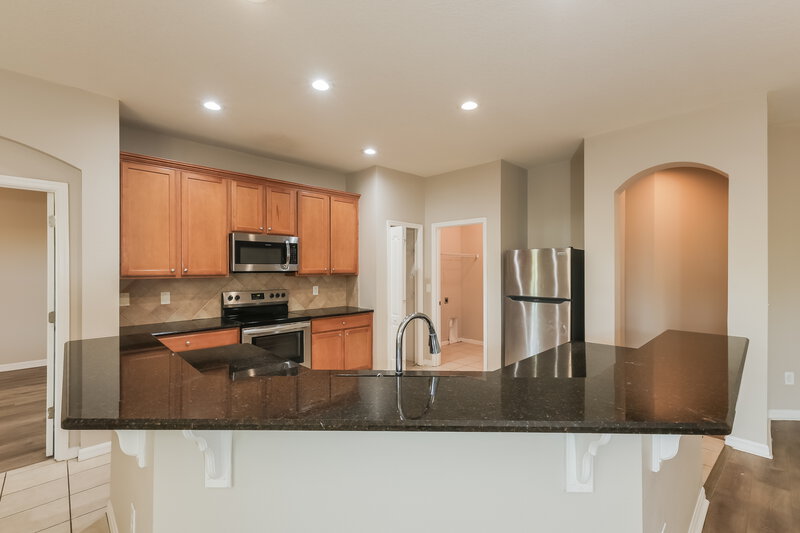 2,990/Mo, 1610 White Dove Ct Brandon, FL 33510 Kitchen View