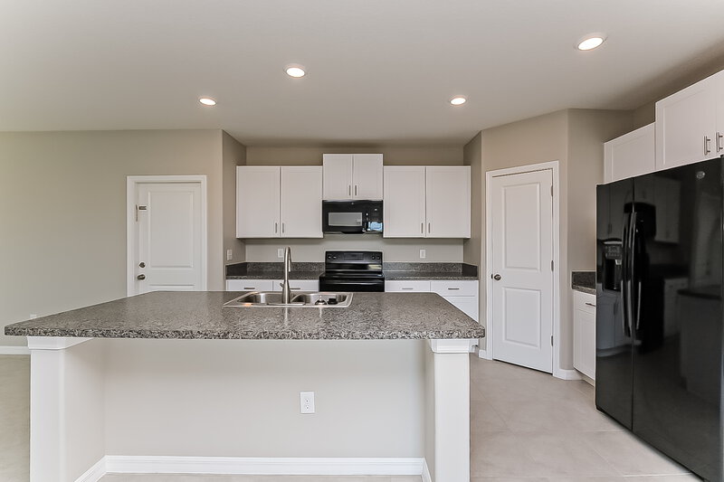 2,610/Mo, 11425 Sage Canyon Dr Riverview, FL 33578 Kitchen View