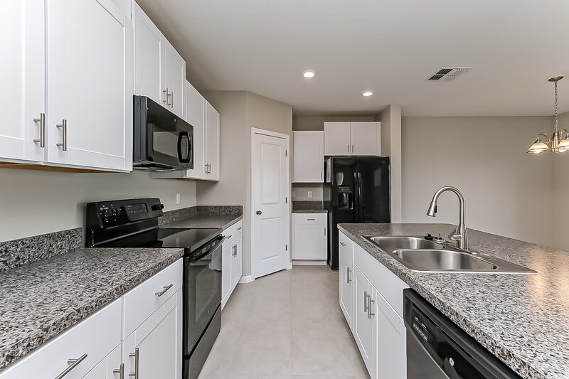 2,610/Mo, 11425 Sage Canyon Dr Riverview, FL 33578 Kitchen View 2