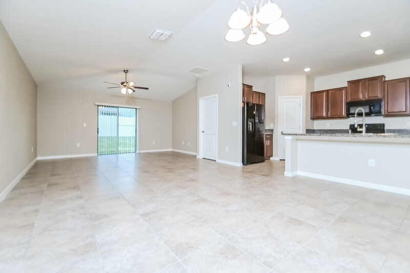 2,295/Mo, 10009 Rose Petal Pl Riverview, FL 33578 Dining Room View