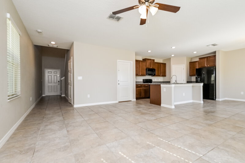 2,480/Mo, 7205 Ozello Trail Ave Sun City Center, FL 33573 Living Room View