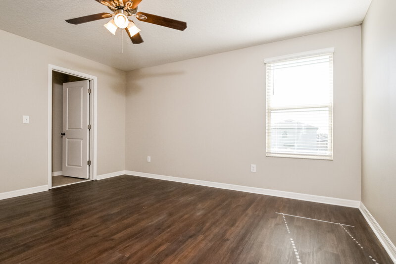 2,480/Mo, 7205 Ozello Trail Ave Sun City Center, FL 33573 Main Bedroom View
