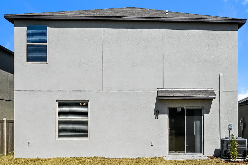 2,480/Mo, 7205 Ozello Trail Ave Sun City Center, FL 33573 Rear View