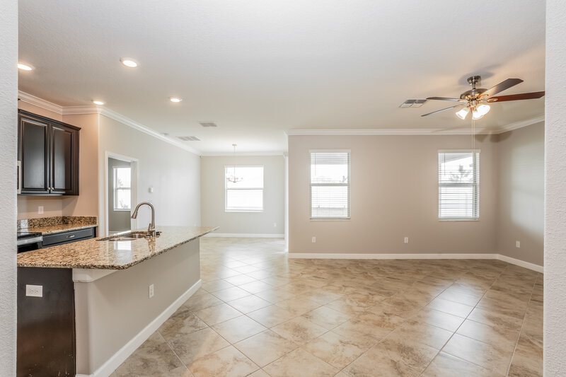 2,435/Mo, 11815 Sunburst Marble Rd Riverview, FL 33579 Living Room View 3