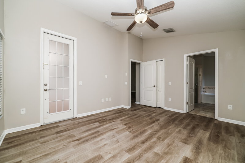 2,955/Mo, 8642 Manassas Rd Tampa, FL 33635 Main Bedroom View 2