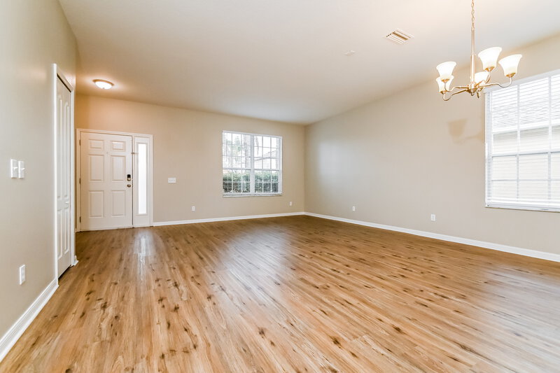 2,695/Mo, 10415 Meadow Spring Dr Tampa, FL 33647 Living Room View