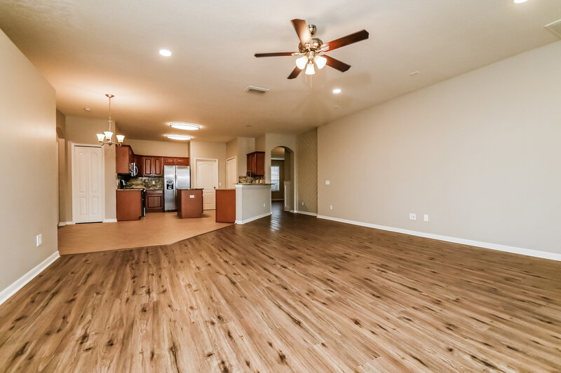 2,695/Mo, 10415 Meadow Spring Dr Tampa, FL 33647 Dining Room View 2