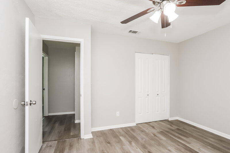 1,765/Mo, 302 Walker Ave Brooksville, FL 34601 Bedroom View