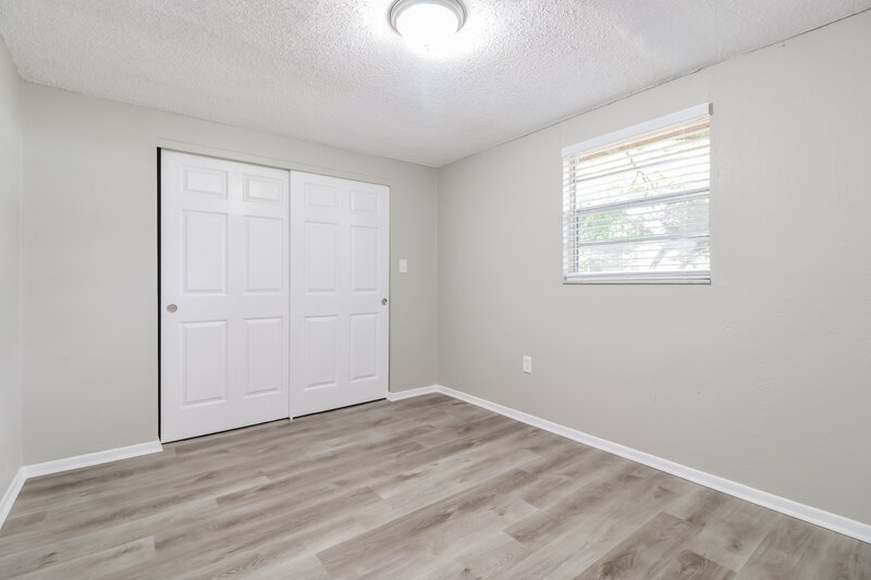 1,570/Mo, 27084 Roper Rd Brooksville, FL 34602 Bedroom View