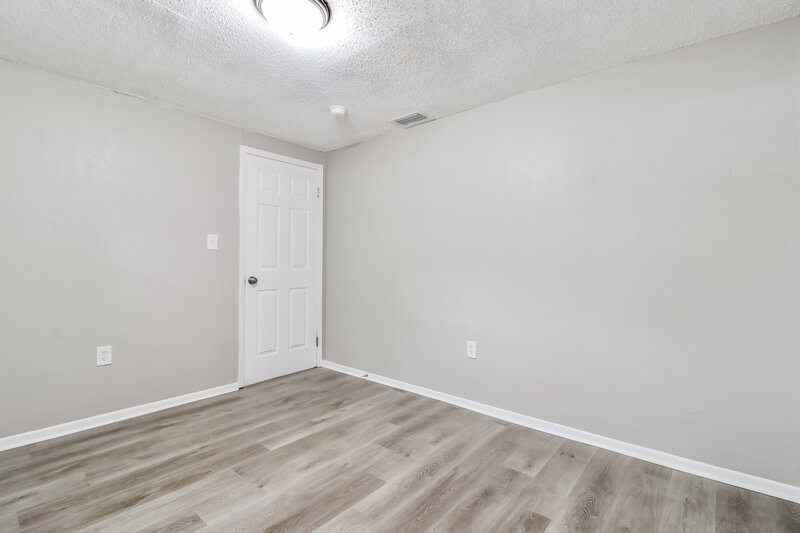 1,570/Mo, 27084 Roper Rd Brooksville, FL 34602 Bedroom View 2