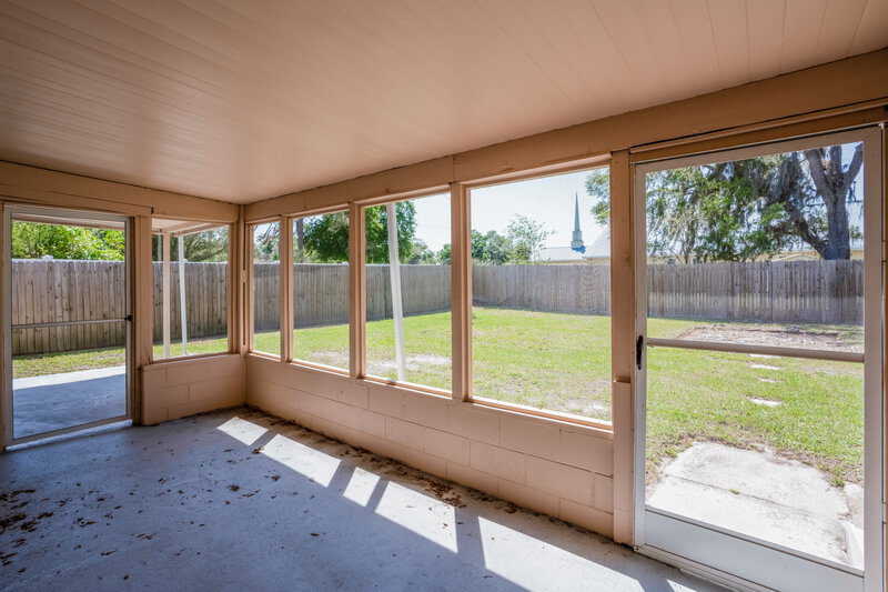 2,690/Mo, 1355-5 Iron Dr Lakeland, FL 33801 Sun Room View