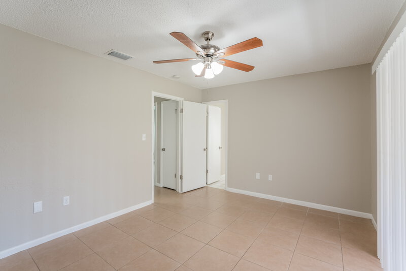 2,690/Mo, 1355-5 Iron Dr Lakeland, FL 33801 Main Bedroom View 2