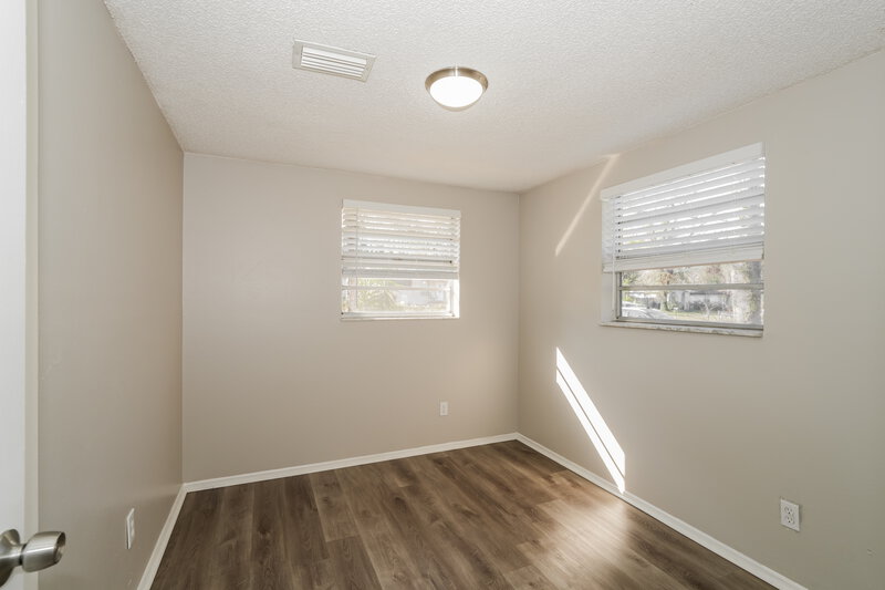 2,870/Mo, 2014 E Humphrey St Tampa, FL 33604 Bedroom View 2