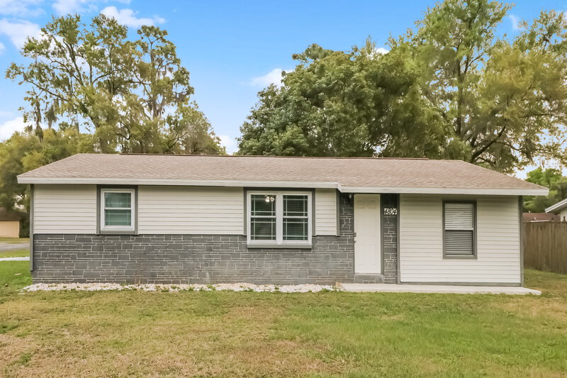 1,710/Mo, 4804 9th St Zephyrhills, FL 33542 External View