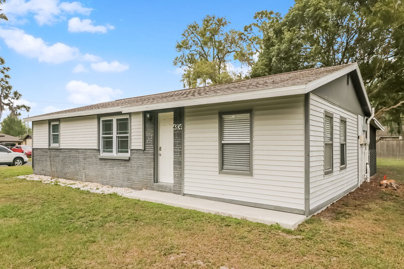 1,710/Mo, 4804 9th St Zephyrhills, FL 33542 Front View