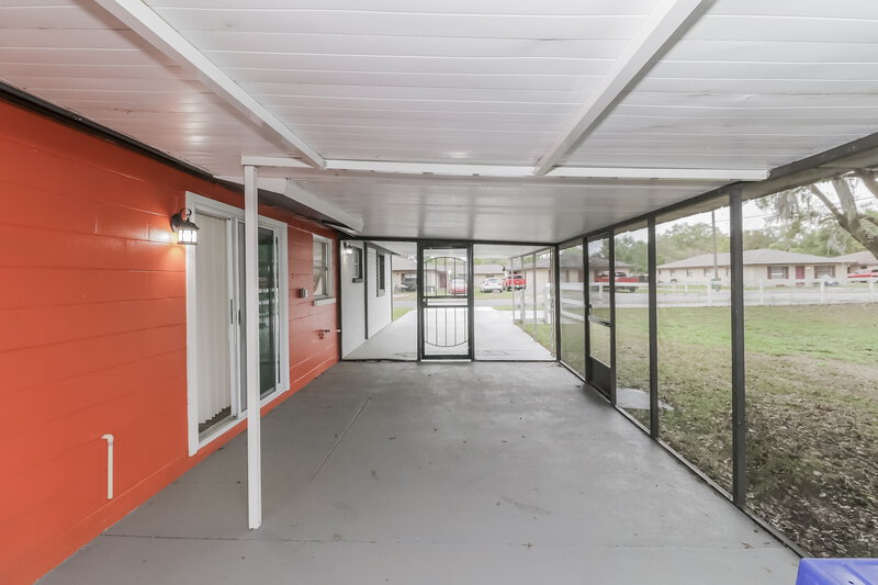 1,710/Mo, 4804 9th St Zephyrhills, FL 33542 Sun Room View