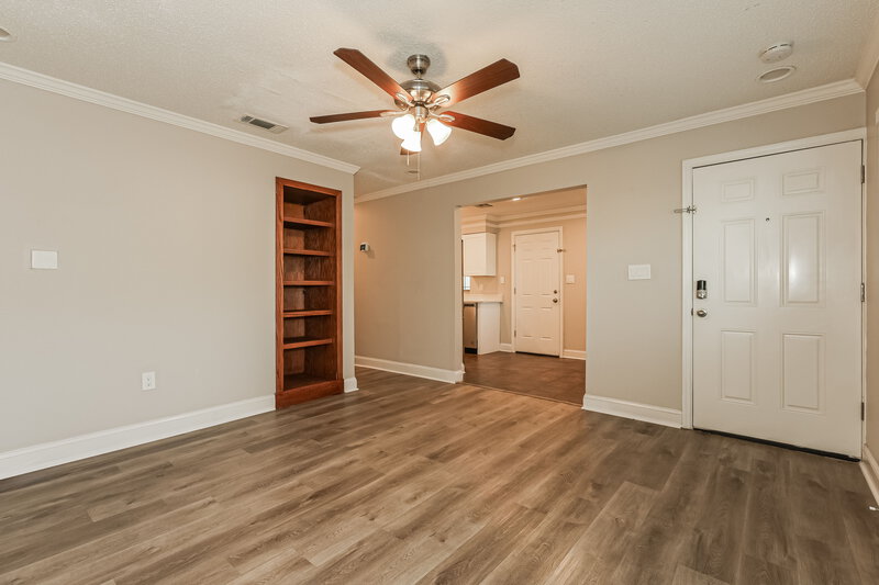 1,705/Mo, 9311 N Mary Ave Tampa, FL 33612 Misc View 2