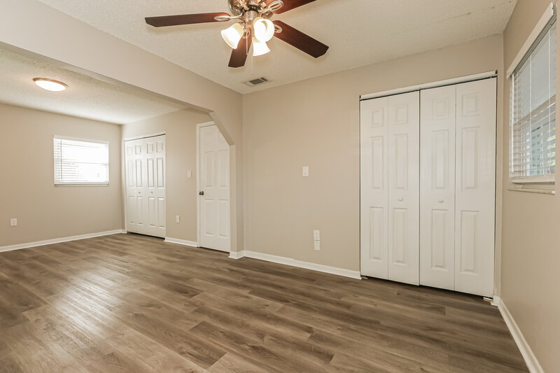 1,705/Mo, 9311 N Mary Ave Tampa, FL 33612 Misc View 8