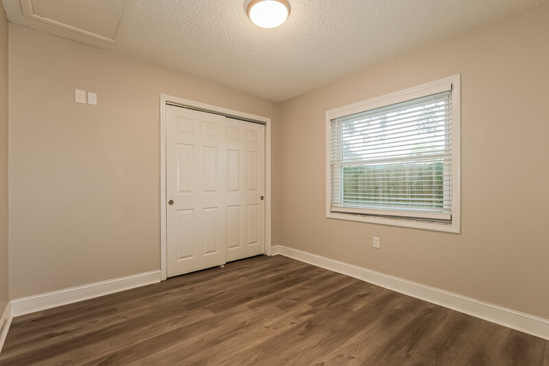 1,705/Mo, 9311 N Mary Ave Tampa, FL 33612 Misc View 11