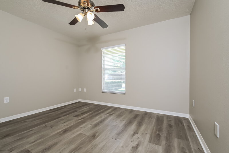 1,765/Mo, 1127 W 12th St Lakeland, FL 33805 Main Bedroom View